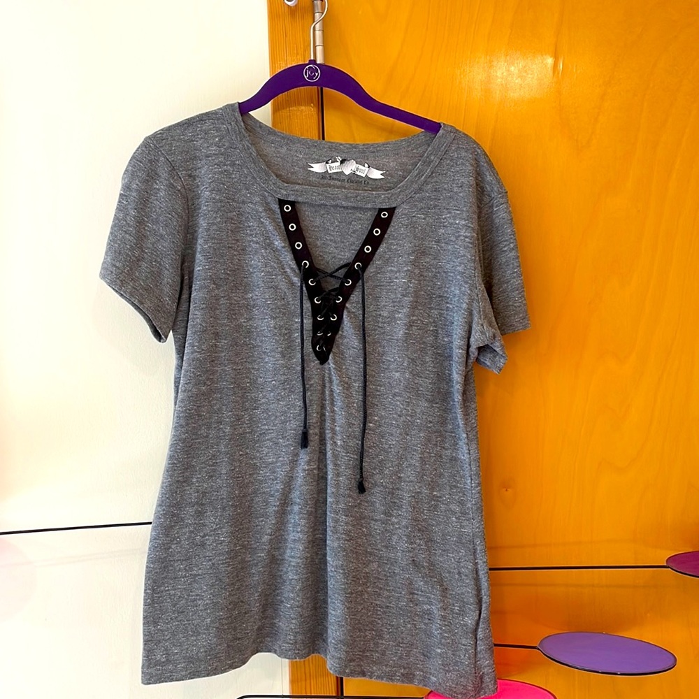 S/M Heart Soul Gray Lace-Up Top